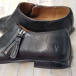 frye terri zip ankle bootie